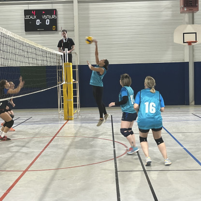 ESL DEP FEM CONTRE CHATEAU GONTIER