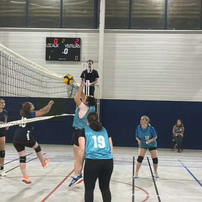 ESL DEP FEM CONTRE CHATEAU GONTIER