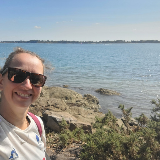 Laurene Le Biavant (*)