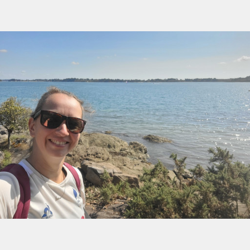 Laurene Le Biavant (*)